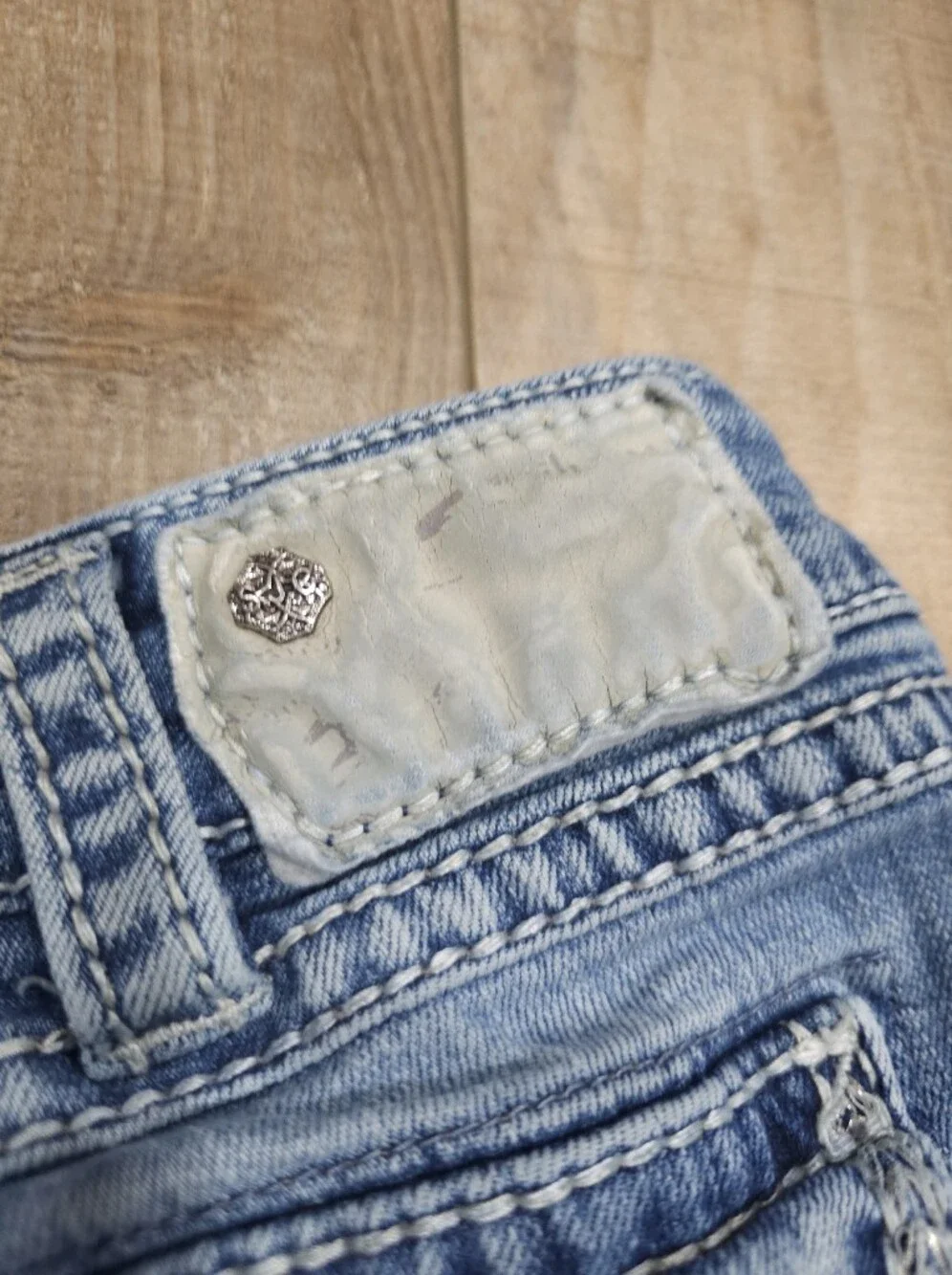 Silver Jeans 17 wear
